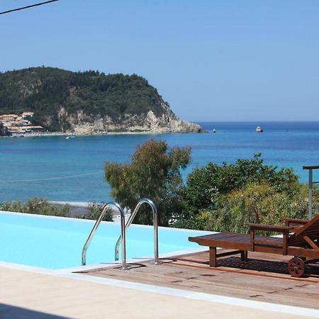 Capro - Milos Bay Villas Áyios Nikítas Esterno foto