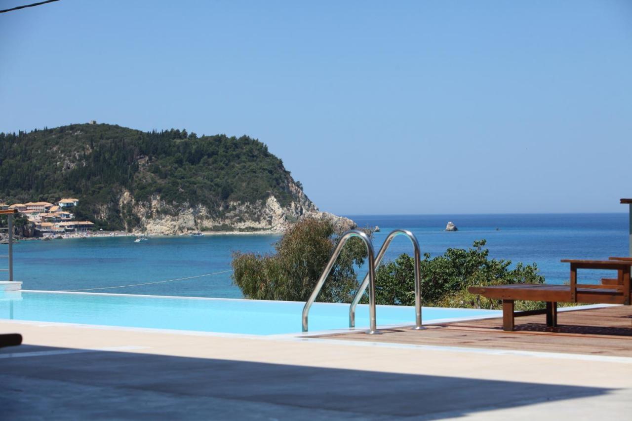 Capro - Milos Bay Villas Áyios Nikítas Esterno foto